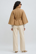 Cape Manteau Amelia