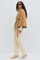Cape Manteau Amelia