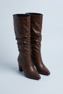 Brown bottes hautes bout pointu talon carré front