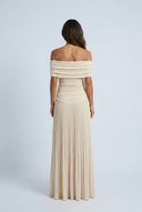 Apricot robe longue épaules dénudées plissée back